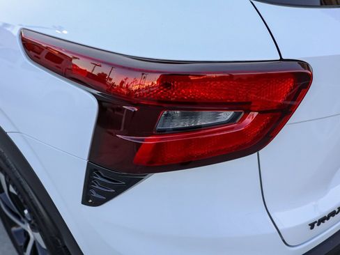 Used 2024 Chevrolet Trax RS w/ Driver Confidence Package image 7