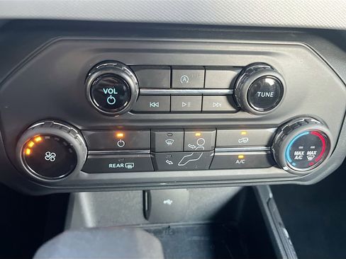 Used 2022 Ford Bronco Base w/ Sasquatch Package image 15