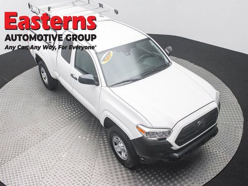Used 2019 Toyota Tacoma SR RWD image 3