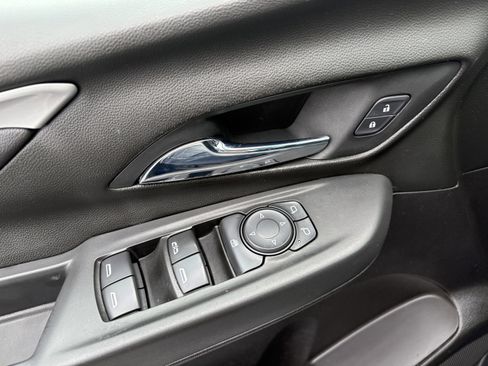 Used 2022 Chevrolet Bolt LT w/ Infotainment Package image 25