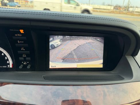 Used 2012 Mercedes-Benz S 550 S 550 4MATIC Sedan 4D image 31