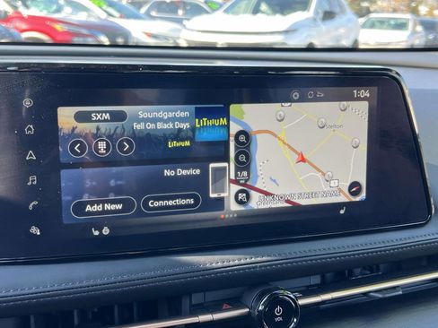 Used 2024 Nissan Ariya AWD image 16