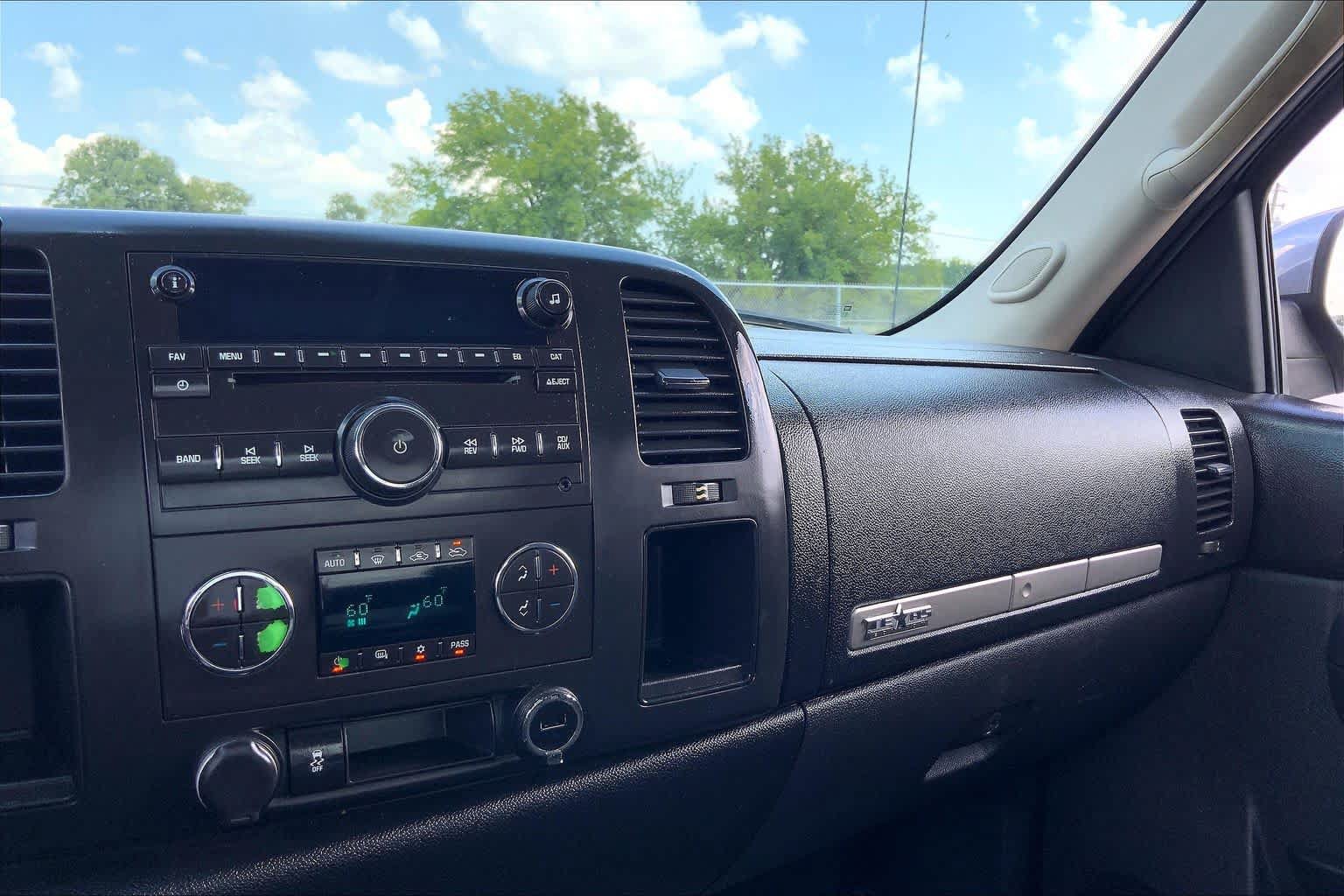 Used 2013 Chevrolet Silverado 1500 LT RWD image 33