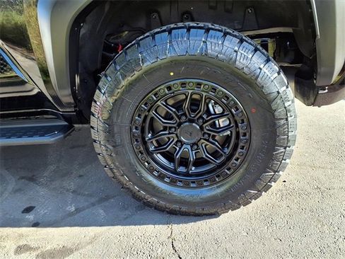 Used 2025 Toyota 4Runner SR5 image 7