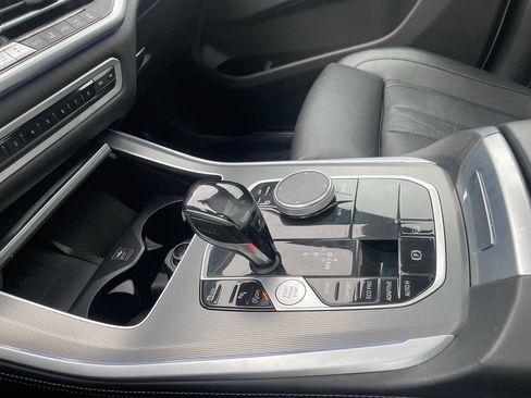 Used 2020 BMW X5 xDrive40i w/ M Sport Package AWD/4WD image 17
