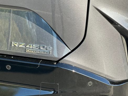 Used 2023 Lexus RZ 450e Premium image 23