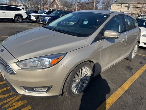 Used 2017 Ford Focus Titanium image 1