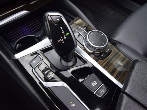 Used 2020 BMW 530i w/ Convenience Package image 27