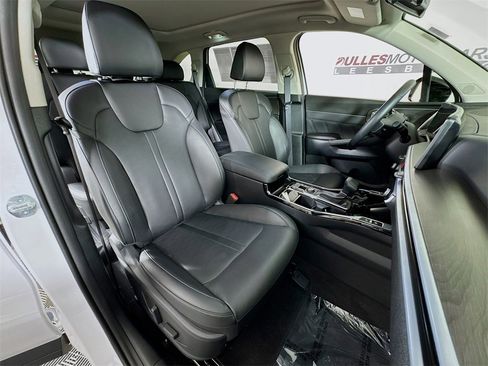 Used 2025 Kia Sorento SX image 30