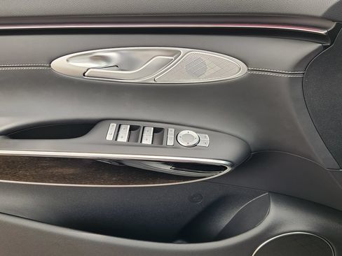 New 2026 Genesis GV70 2.5T AWD/4WD image 17