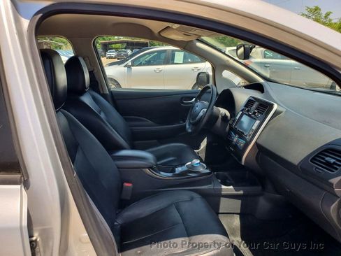 Used 2016 Nissan Leaf SL w/ Premium Package FWD image 21