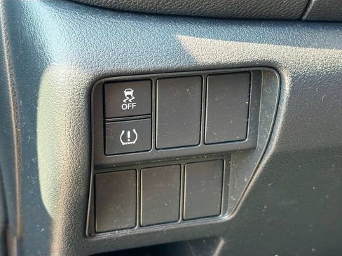 Used 2019 Honda CR-V LX image 8
