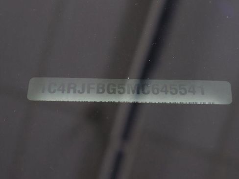 Used 2021 Jeep Grand Cherokee Limited image 56