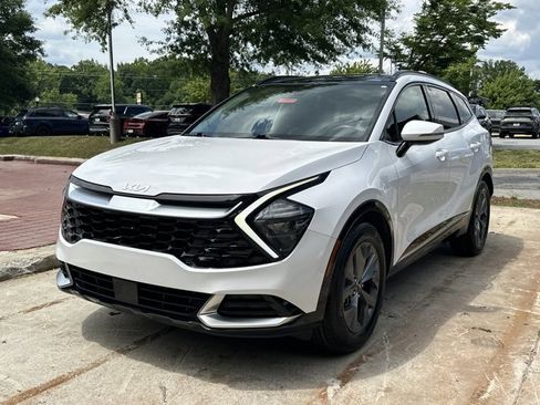 Certified 2023 Kia Sportage SX FWD image 2
