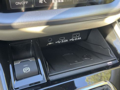 New 2025 Subaru Outback Premium w/ Tech Package 1 image 13