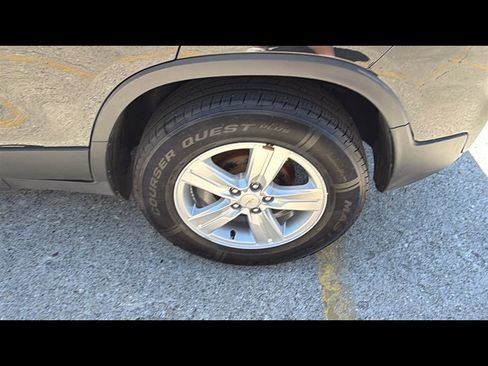 Used 2022 Chevrolet Trax LS w/ Tint and Cruise Package FWD image 25