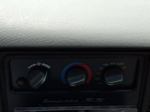 Used 1996 Chevrolet Impala SS RWD image 16