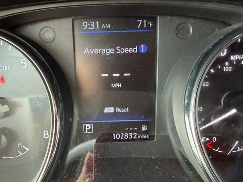 Used 2018 Nissan Rogue SV w/ Premium Package image 13