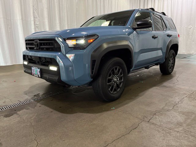 Used 2025 Toyota 4Runner SR5 AWD/4WD image 24