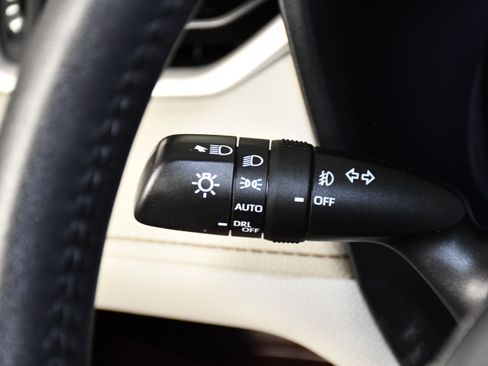 Used 2022 Toyota RAV4 Limited w/ Limited Grade Weather Package AWD/4WD image 22