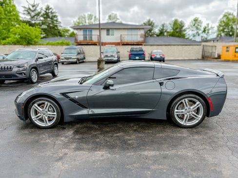 Used 2017 Chevrolet Corvette Stingray Coupe w/ 1LT RWD image 9
