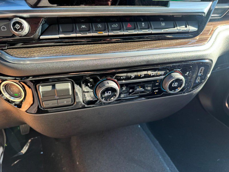 New 2026 Chevrolet Silverado 1500 RST AWD/4WD image 38