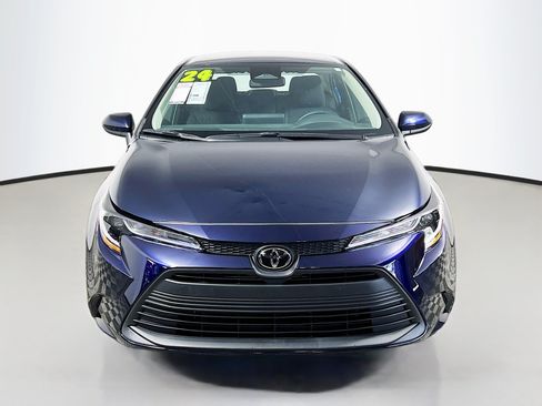 Used 2024 Toyota Corolla LE FWD image 11