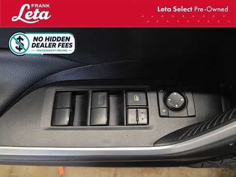 Used 2019 Toyota RAV4 LE FWD image 19