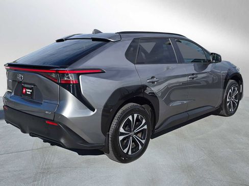 Used 2024 Toyota bZ4X XLE w/ Weather Package image 3