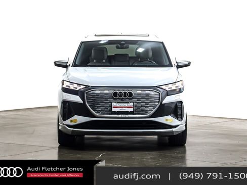 Used 2022 Audi Q4 e-tron Prestige image 4