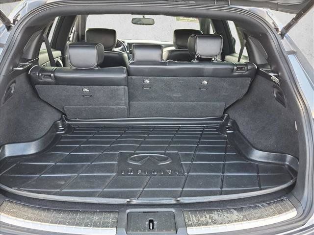 Used 2017 INFINITI QX70 2WD w/ Limited Package image 6