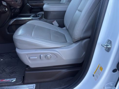 Used 2021 Chevrolet Silverado 1500 LT Trail Boss w/ Convenience Package II image 13