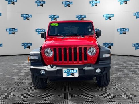 Certified 2022 Jeep Wrangler Unlimited Sport w/ Sun And Sound Package AWD/4WD image 9