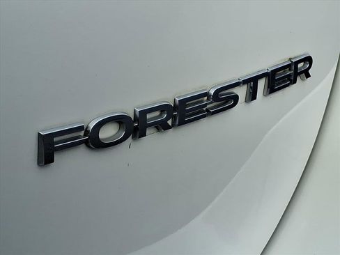 Used 2020 Subaru Forester Base w/ Alloy Wheel Package image 11