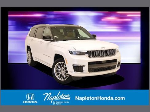 Used 2023 Jeep Grand Cherokee L Summit w/ Luxury Tech Group V AWD/4WD image 1