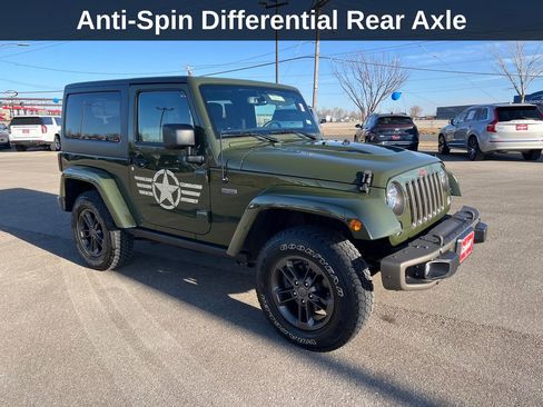 Used 2016 Jeep Wrangler Sahara image 9
