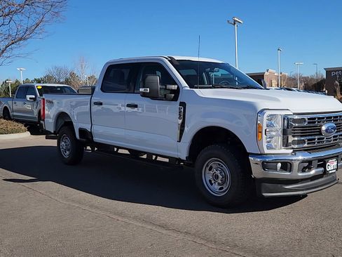 Used 2023 Ford F250 XLT w/ FX4 Off-Road Package image 5
