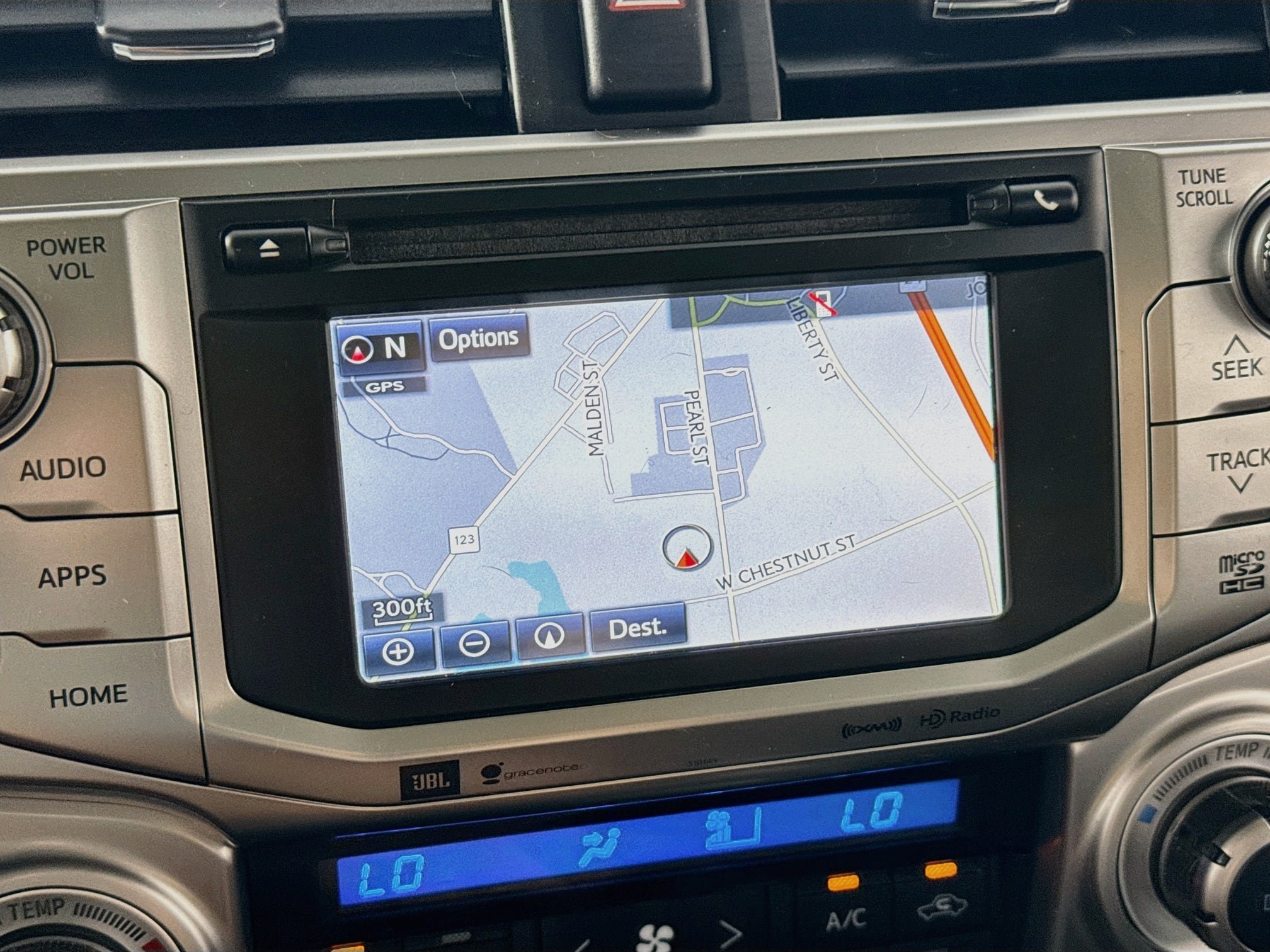 Used 2018 Toyota 4Runner Limited AWD/4WD image 2