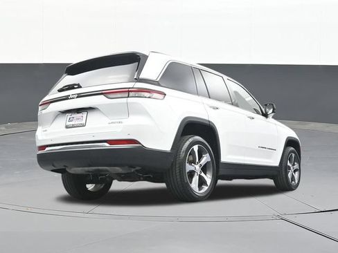 Used 2023 Jeep Grand Cherokee Limited AWD/4WD image 47