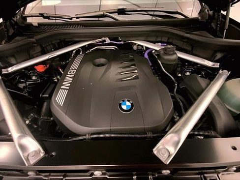 New 2026 BMW X5 xDrive40i w/ M Sport Package image 8