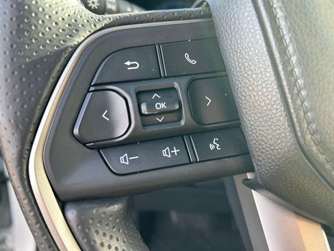 Used 2025 Toyota 4Runner Trailhunter image 27