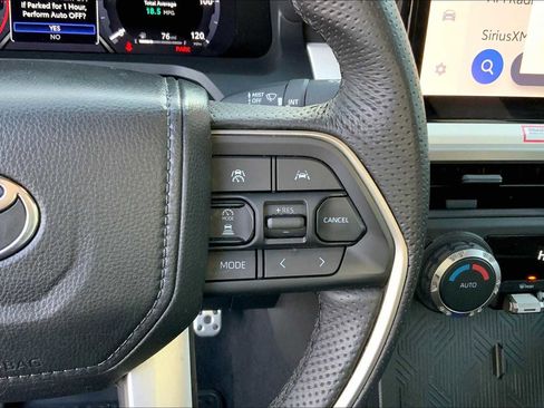 Used 2024 Toyota Tacoma TRD Sport image 23