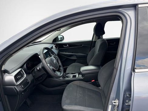 Used 2020 Kia Sorento AWD V6 image 11