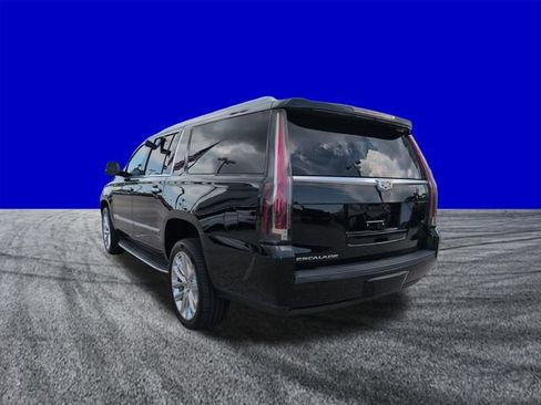 Used 2019 Cadillac Escalade ESV Luxury RWD image 6