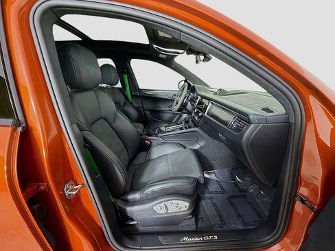 Used 2024 Porsche Macan GTS image 22