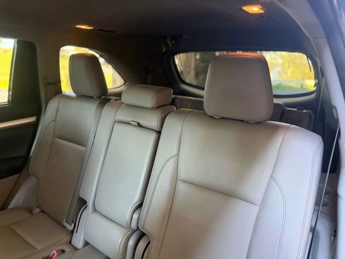 Used 2016 Toyota Highlander XLE AWD/4WD image 26