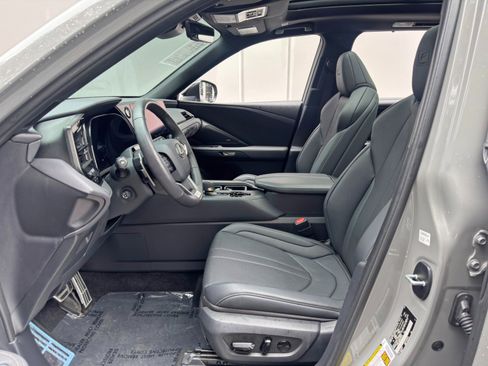 Used 2025 Lexus TX 350 AWD w/ Technology Package image 17