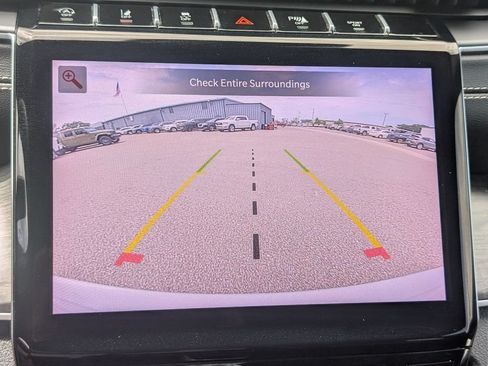 Used 2025 Jeep Grand Cherokee Limited RWD image 28