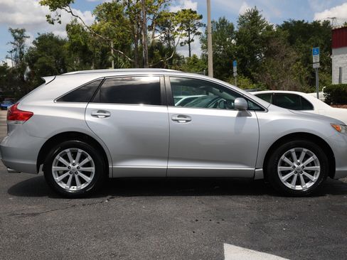 Used 2011 Toyota Venza FWD image 17