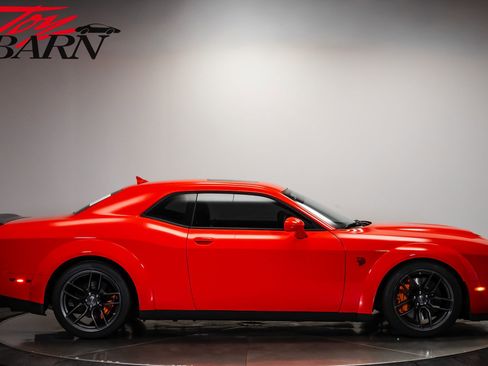 Used 2019 Dodge Challenger SRT Hellcat Redeye RWD image 6